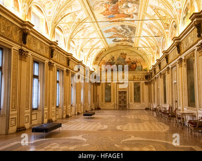 Mantova, Italien - 8. Januar 2016: Palazzo Ducale in Mantua, auch bekannt als der Gonzaga Palast, ist einer der bedeutendsten historischen Gebäude Bürger. Stockfoto