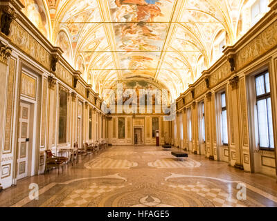 Mantova, Italien - 8. Januar 2016: Palazzo Ducale in Mantua, auch bekannt als der Gonzaga Palast, ist einer der bedeutendsten historischen Gebäude Bürger. Stockfoto