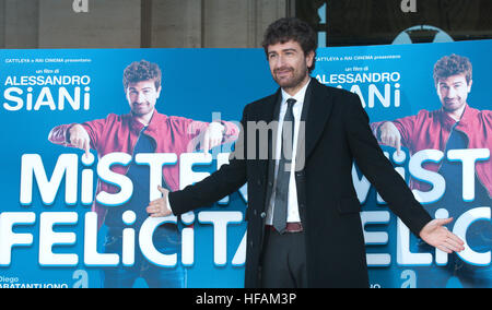 Rom, Italien. 28. Dezember 2016. Alessandro Siani nimmt an einem Fototermin für "Mister Felicita". Mister Felicità, ein Film von Himselff. © Andrea Bracaglia/Pacific Press/Alamy Live-Nachrichten Stockfoto