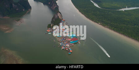 Aerial Landschaftsansicht Koh Panyee Dorf, Thailand, Asien Stockfoto