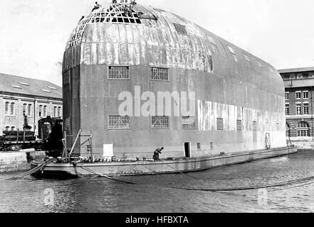 Schwimmende Luftschiffhalle am NAS Pensacloa c1915 Stockfoto