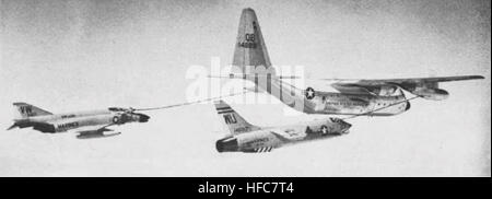 KC-130F VMGR-352 F-4 B F-8 NAN6-64 Stockfoto