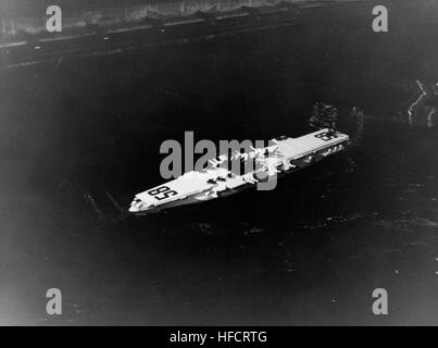 Entwurfsplanung Modell der USS United States (CVA-58) in Seekeeping-tests bei Carderock (04), c1947 Stockfoto