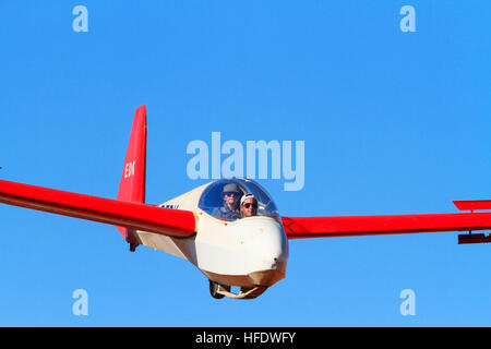 Frage 7M Segelflugzeug der Zypern Segelflug Gruppe, landet auf dem Mammari, Nikosia, Zypern. Stockfoto