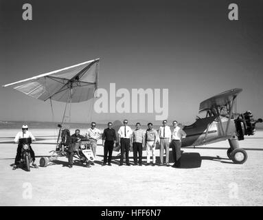 Paresev 1-A und Schleppmaschine mit Crew und Pilot 000118 Stockfoto