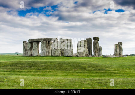 Wolken über Stonehenge bei Salisbury Plain Stockfoto