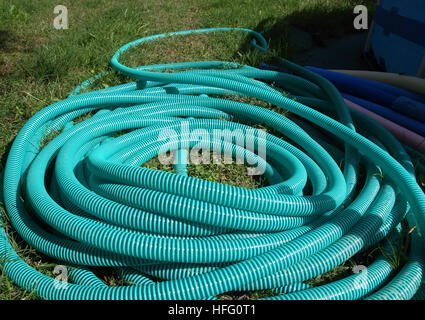 Grüne flexible Kunststoff-Schlauch Stockfoto