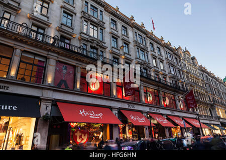 Hamleys Spielwarenladen in der Regent Street Stockfoto