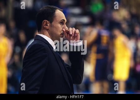 Oviedo, Asturien, Spanien. 30.12.2016. während die LEB Oro match zwischen Oviedo CB V FC Barcelona im Polideportivo Pumarin in Oviedo, Asturien, Spanien. Stockfoto