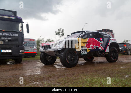 Asuncion, Paraguay. 30. Dezember 2016. Blick auf das Auto #309 - Team Peugeot Total (Fahrer: Sebastien Loeb), gesehen während des technischen Abrufungstages auf dem Wartepark der Rallye Dakar 2017, Nu Guazu, Luftwaffenstützpunkt Luque, Paraguay. Quelle: Andre M. Chang/Alamy Live News Stockfoto