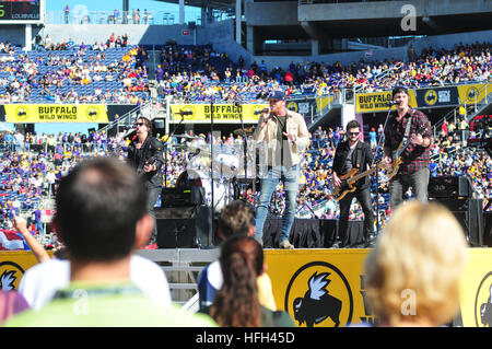 Orlando, Florida, USA. 31. Dezember 2016. LSU Niederlagen Louisville 29-9 im Camping World Stadium in Orlando Florida.  Bildnachweis: Marty Jean-Louis © Marty Jean-Louis/Alamy Live-Nachrichten Stockfoto