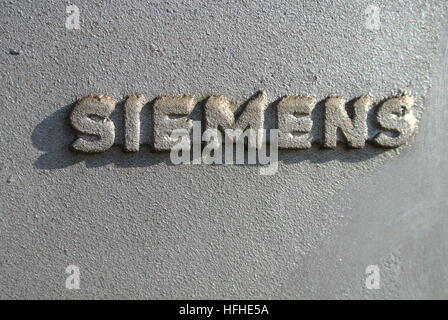 Siemens erhöht Metall Stempel Stockfoto