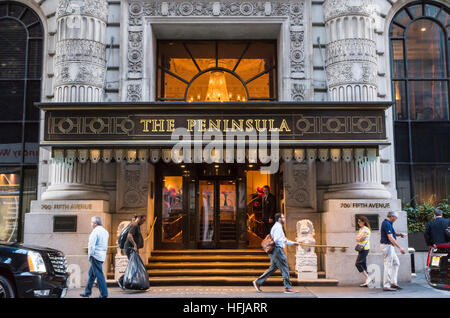 Außenseite des Eingang und Foyer, The Peninsula Hotel in New York Stockfoto