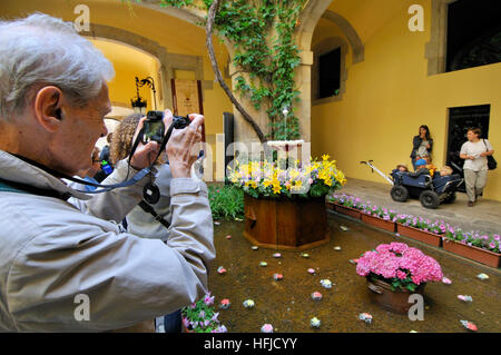 Das tanzende Ei während des Festes von Corpus Christi. Barcelona. Katalonien. Spanien. Stockfoto