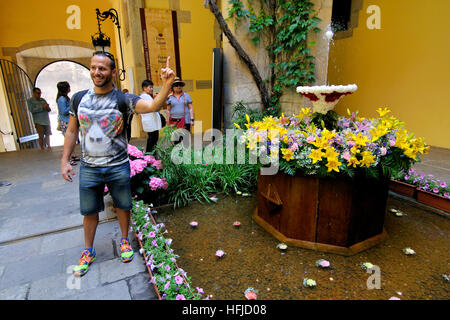 Das tanzende Ei während des Festes von Corpus Christi. Barcelona. Katalonien. Spanien. Stockfoto