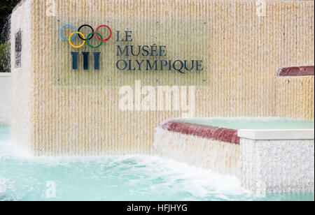 Le Musée Olympique Zeichen Tor zum Parc Olympique, Lausanne, Vaud, Schweiz Stockfoto