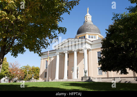 CANANDAIGUA, NEW YORK - 11. Oktober 2016: The Ontario County Courthouse in Canandaigua im US-Bundesstaat New York befindet. Stockfoto
