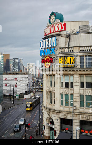 Manchester Wahrzeichen Ansicht Urbis Printworks Unterhaltung Veranstaltungsort Kino Clubs Restaurants befindet sich Ecke Withy Grove Corporation Street Stadtzentrum E Stockfoto