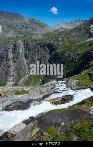 Trollstigen in der Nähe von Andalsnes, Norwegen, Skandinavien, Europa. Stockfoto