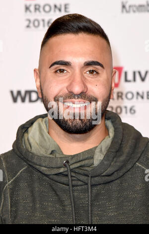 1Live Krone Award beim Jahrhunderhalle - Ankünfte Featuring: MoTrip wo: Bochum, Deutschland wenn: 1. Dezember 2016 Stockfoto