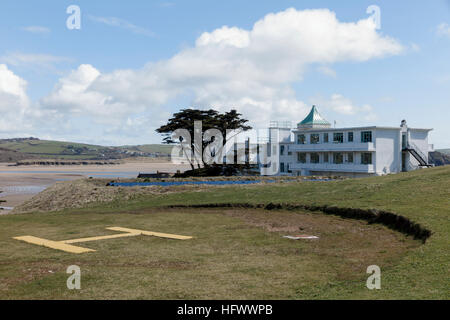 Hubschrauberlandeplatz der Burgh Island Hotel in Größe, Devon, UK Stockfoto