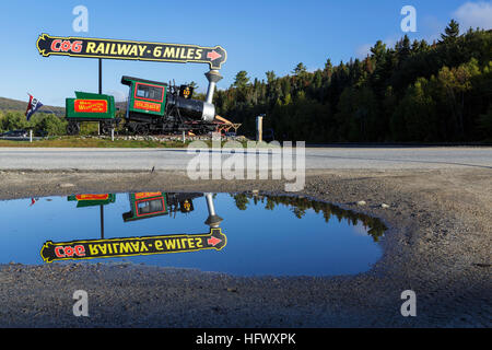 Mount Washington Cog Railway 6 Meilen melden bei Fabyan Station in Bretton Woods, New Hampshire, USA. Stockfoto