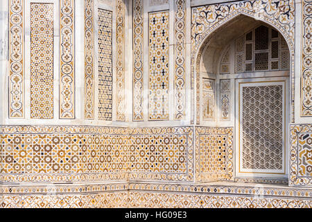 Details von I'Timād-Ud-Daulah Grabmal. Agra, Uttar Pradesh. Indien Stockfoto