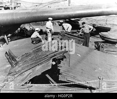 USS Nevada Schäden an Deck Vorschiff durch Bombenanschlag " Stockfoto