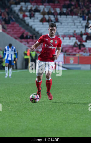 Lissabon, Portugal. 3. Januar 2017. 3. Januar 2017. Lissabon, Portugal. Benfica vorwärts von Serbien Luka Jovic (35) in Aktion während der Spiel SL Benfica V FC Vizela © Alexandre de Sousa/Alamy Live News Stockfoto