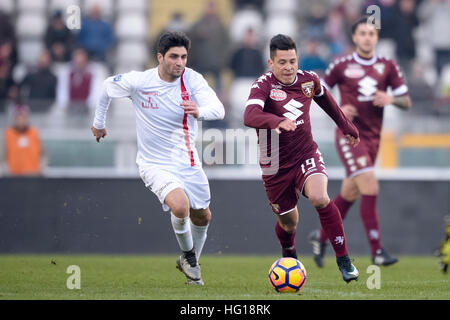 Turin, Italien. 4. Januar 2017. Juan Manuel Iturbe von Torino FC in Aktion während der freundlichen Fußballspiel zwischen FC Torino und SS Monza. Juan Manuel Iturbe kommt auf Leihbasis von AS Roma. Torino FC gewinnt 1: 0 über SS Monza. Bildnachweis: Nicolò Campo/Alamy Live-Nachrichten Stockfoto