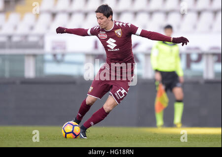 Turin, Italien. 4. Januar 2017. Sasa Lukic Torino FC in Aktion während der freundlichen Fußballspiel zwischen FC Torino und SS Monza. Torino FC gewinnt 1: 0 über SS Monza. Bildnachweis: Nicolò Campo/Alamy Live-Nachrichten Stockfoto