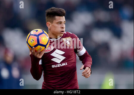 Turin, Italien. 4. Januar 2017. Juan Manuel Iturbe von Torino FC in Aktion während der freundlichen Fußballspiel zwischen FC Torino und SS Monza. Juan Manuel Iturbe kommt auf Leihbasis von AS Roma. Torino FC gewinnt 1: 0 über SS Monza. Bildnachweis: Nicolò Campo/Alamy Live-Nachrichten Stockfoto