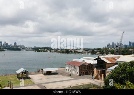 Ansicht des Hafens von Sydney aus der historischen Residenz Bezirk von Cockatoo Island Stockfoto