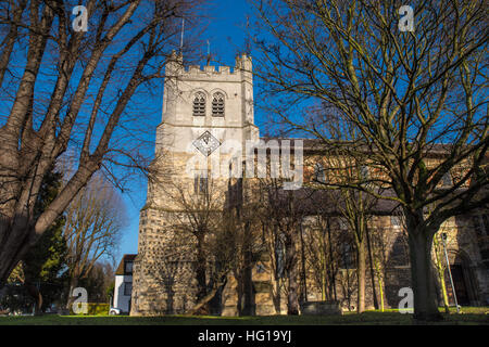 Ein Blick auf die historische Waltham Abbey Kirche in Waltham Abbey, Essex. Stockfoto