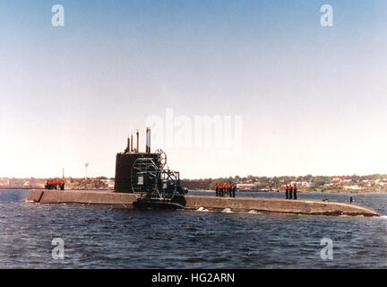 USS Nautilus (SSN-571) verlassen New London im September 1977 Stockfoto