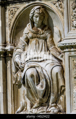 Detail von Fonte Gaia am Piazza del Campo in Siena, Italien Stockfoto