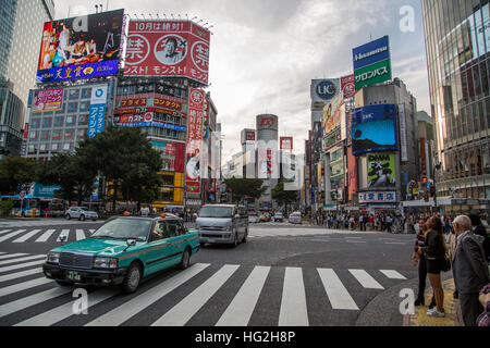 Unbekannter Menschen auf der Straße in Shibuya, Tokio. Stockfoto