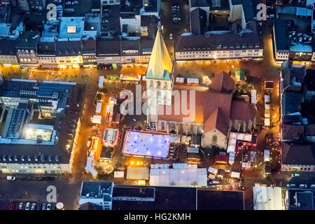 Luftaufnahme, Weihnachtsmarkt an der Paulus-Kirche, Pauluskirche Hamm mit Weihnachtsmarkt und West Street, Hamm, Ruhr Aeria, Stockfoto