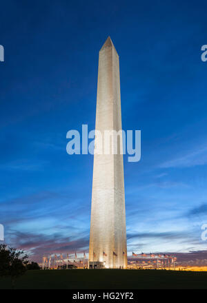 Washington Monument bei Sonnenuntergang, Washington DC, USA Stockfoto