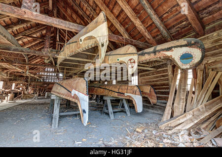 Traditionelle Kanus aus Birkenrinde. Stockfoto