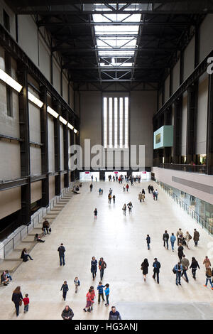 Die Turbinenhalle oder der Tate Modern, London. Stockfoto