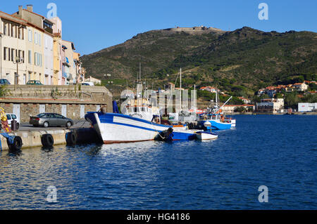 Boote im Hafen von Port-Vendres, Frankreich Stockfoto