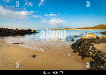 Das Meer und die unberührten Strände von Chia, Insel Sardinien, Italien. Stockfoto