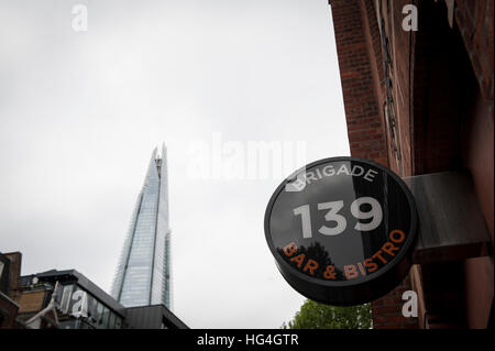 Die Außenseite der Brigade Sozialunternehmen Restaurant in der alten Feuerwache bauen in der Tooley Street London Stockfoto