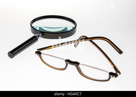 Lesehilfe, lesen, Brille, Lupe, Lupen Stockfoto
