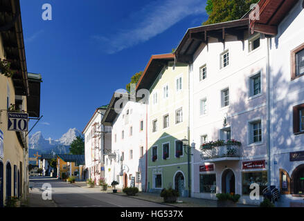 Berchtesgaden: historische Häuser in Nonntal, Blick zum Watzmann, Bayern, Oberbayern, Berchtesgadener Land Bayern Stockfoto