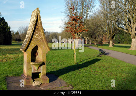 Viktorianischen Trinkbrunnen, Llandaff Fields, Cardiff, Wales. Stockfoto