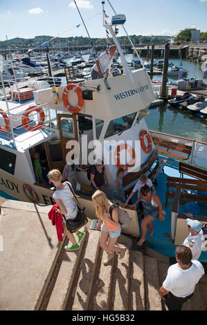 Die Passagierfähre Western Lady III betreibt in der Sommersaison zwischen Küstenstädte von Brixham und Torquay Devon UK Stockfoto