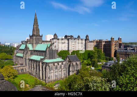 Kathedrale von Glasgow und Royal Infirmary, Glasgow, Schottland, Vereinigtes Königreich Stockfoto