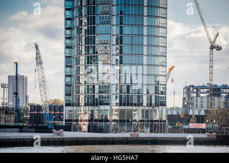 Der Turm, St. George's Wharf, Vauxhall, London Stockfoto